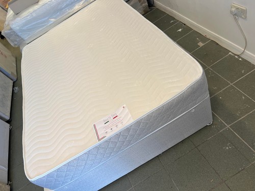 Short double bed - bed, full